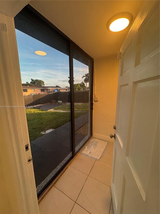 Building Photo - 29523 SW 144th Ct