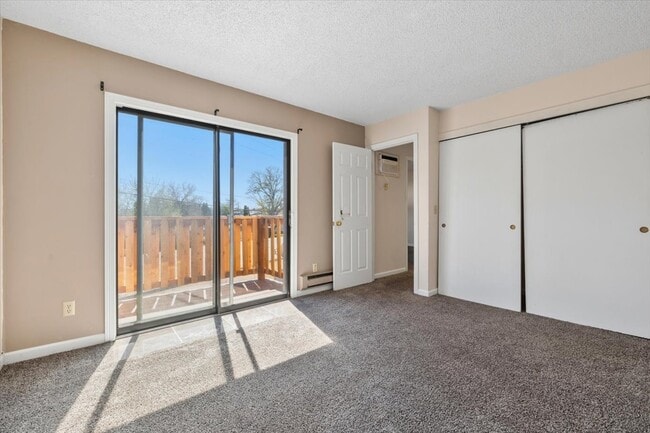 Building Photo - 2252 Avenue C