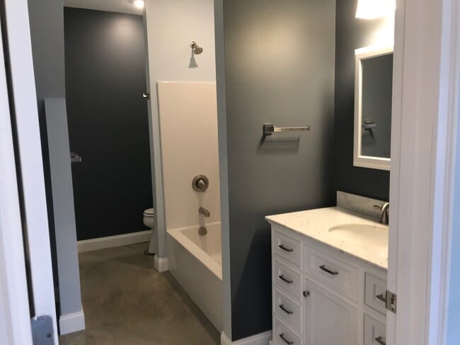 Bathroom - 80 Keltan Hts