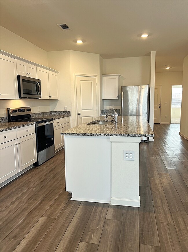 Building Photo - 14715 Peaceful Wy