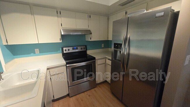 Building Photo - 12921 126th Terrace N