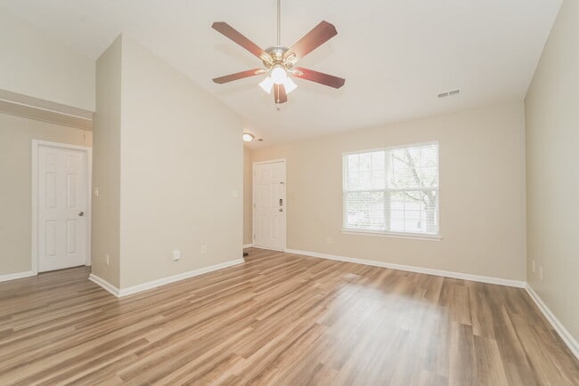 Building Photo - 6810 Hidden Forest Dr