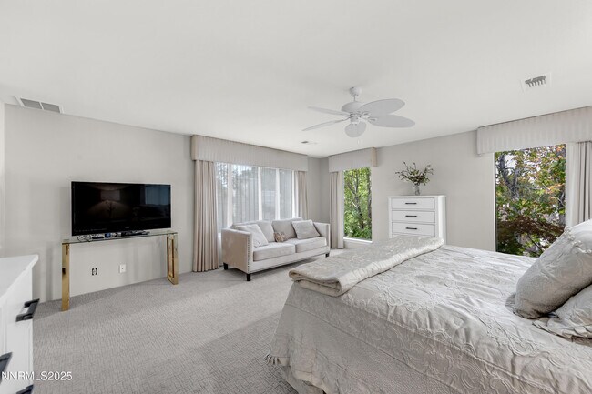 Building Photo - 4953 Lakeridge Terrace W