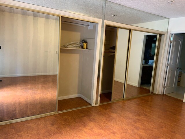 Building Photo - 3441 Red Rose Dr