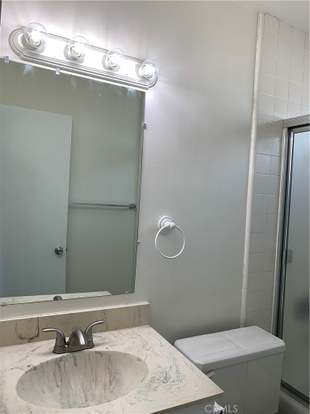 Building Photo - 656 Lemar Park Dr