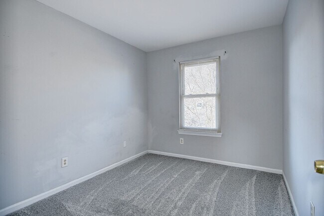 Building Photo - FOR RENT - KEMPSVILLE AREA, VIRGINIA BEACH!