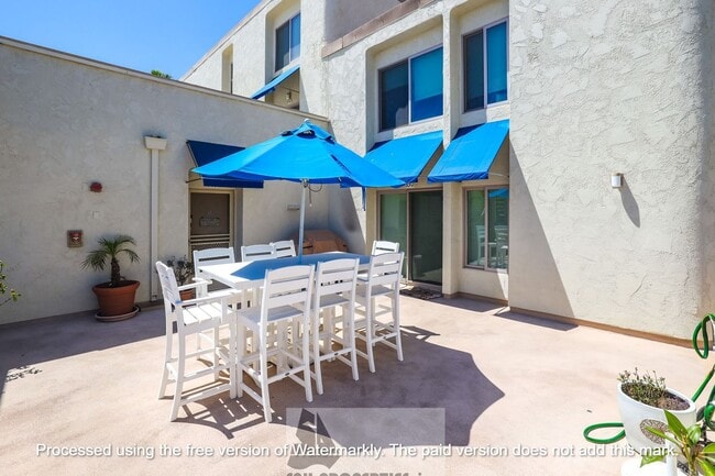 Building Photo - 711 CA-1