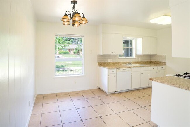 Building Photo - 8204 Easter Cove