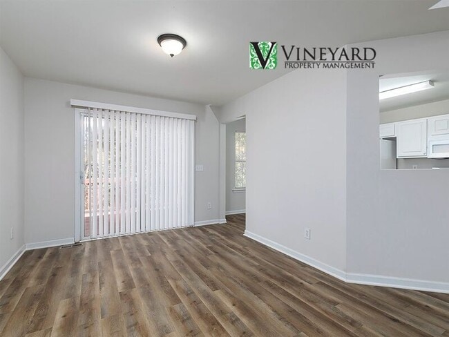 Building Photo - 3684 Autumn View Dr