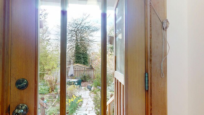 Building Photo - The Perfect Restored University Heights Home -available for rent now!