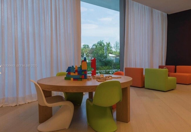 Building Photo - 10201 Collins Ave