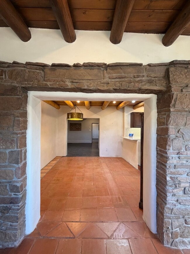 Building Photo - 152 Lorenzo Rd