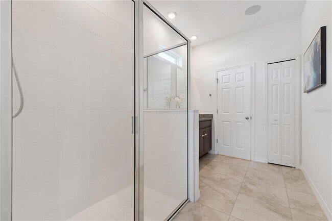 Building Photo - 2824 Neverland Dr