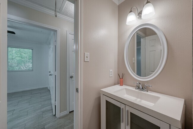 Building Photo - 25747 Timber Lakes Dr