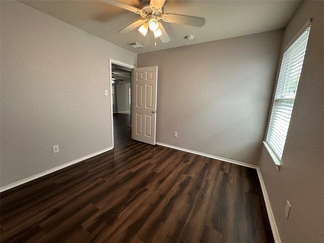 Building Photo - 18215 Temple Hill Ln