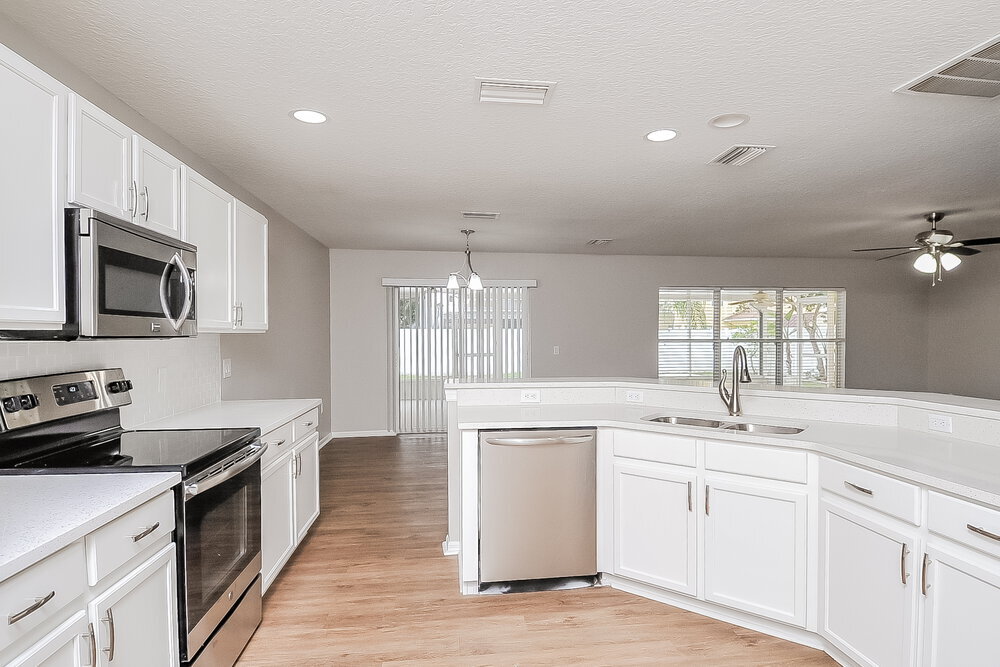 Building Photo - 10435 Frog Pond Dr