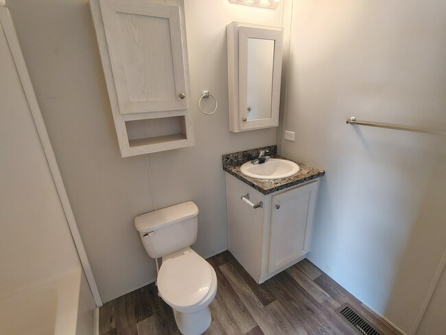 Building Photo - 5149 Tokay Dr