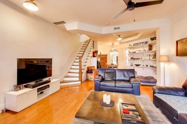 Building Photo - Sprawling 5 Bed, 3 Bath, Two Kitchens, Dual Back Decks, Two Office/Den Townhouse, 2 WD in Unit - ...