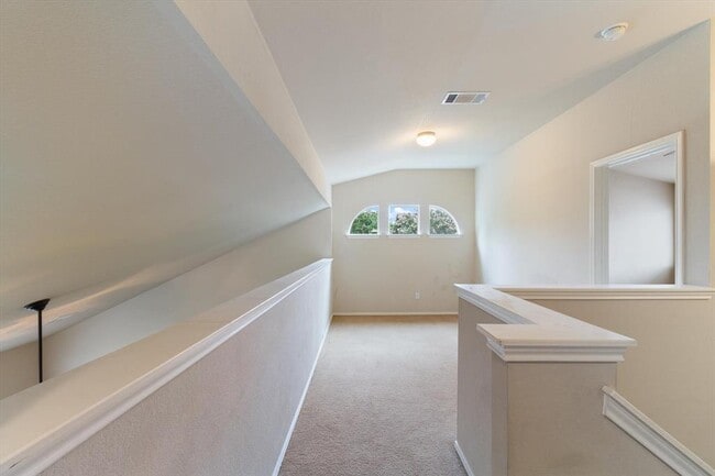 Building Photo - 1008 Big Spring Dr