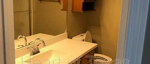 Building Photo - 275 Paintbrush-