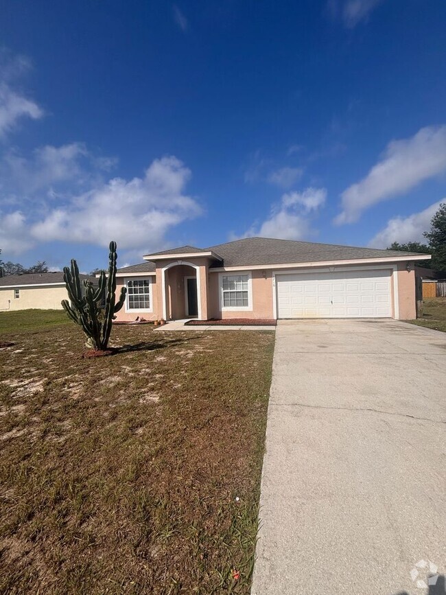 Building Photo - Poinciana Home