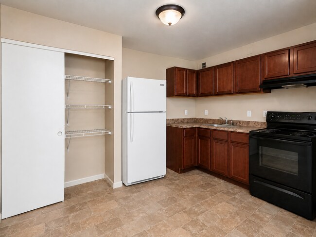 Building Photo - 2664 Eltarose Dr