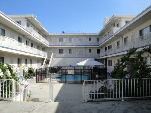 Building Photo - 4015 W Adams Blvd