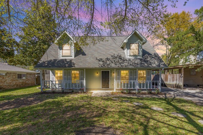 Building Photo - 504 Percival St