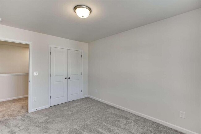 Building Photo - 4741 Medlock Ln