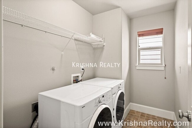Building Photo - 11322 NW Kimble Ct