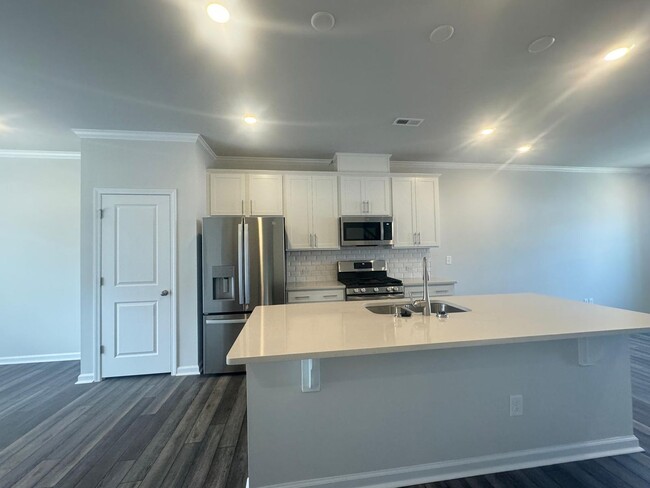 Building Photo - First Level bedroom! Amazing amenities! A ...