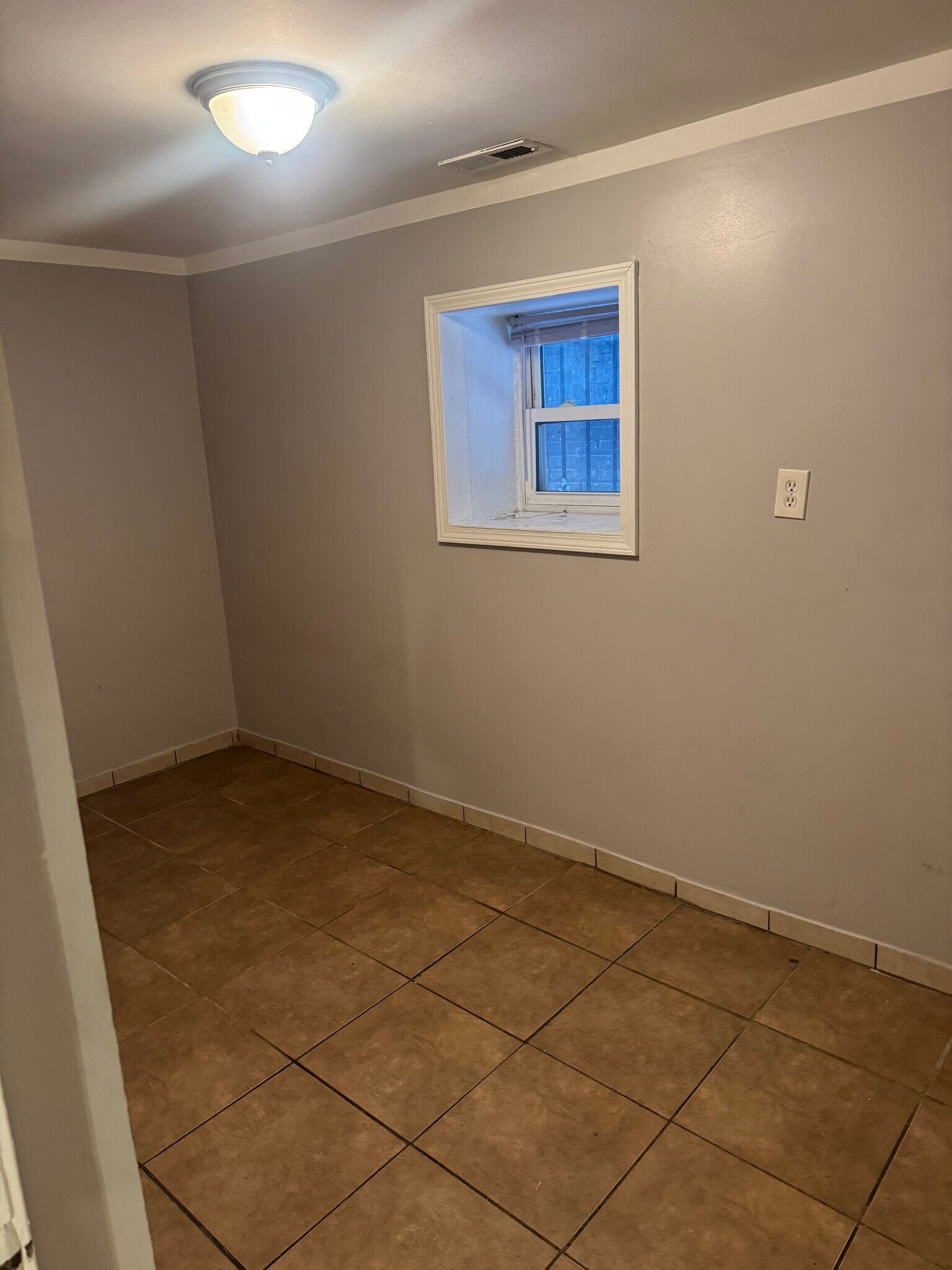 Building Photo - 1941 N Monticello Ave