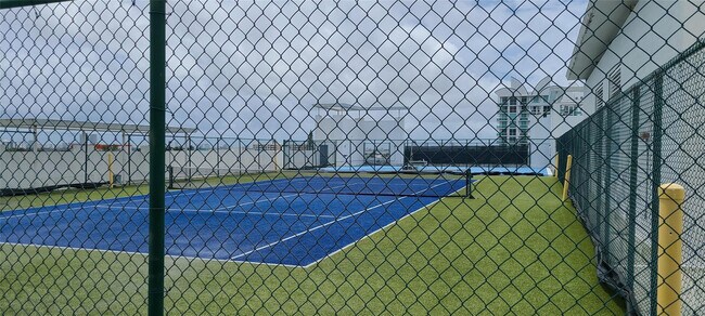 Building Photo - 7928 East Dr