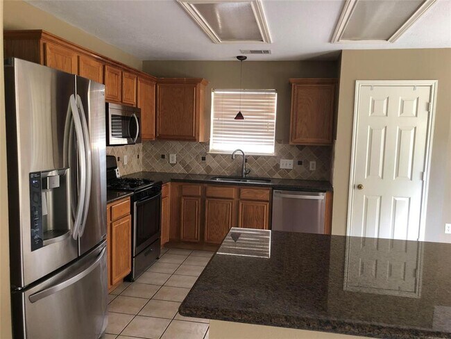 Building Photo - 2919 Foxden Dr