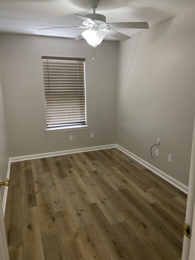 Building Photo - 59 Concord Rd