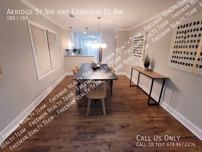 Building Photo - 1471 Akridge St NW