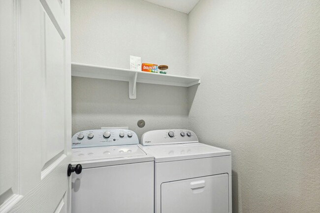 Building Photo - 10317 Lake Rd