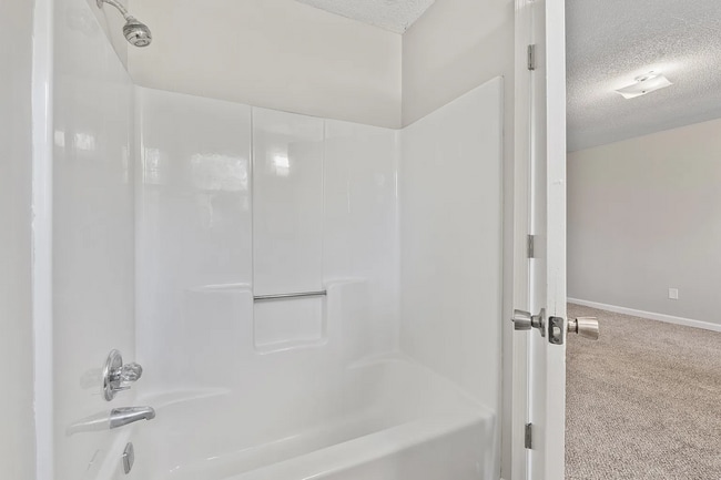 Building Photo - Nice home for rent.