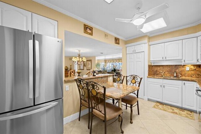 Building Photo - 3850 Galt Ocean Dr