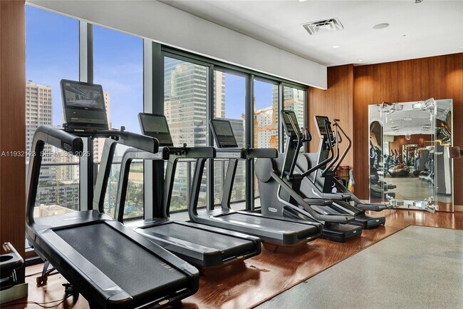 Building Photo - 1300 S Miami Ave