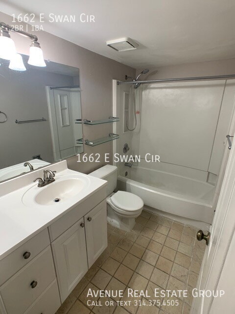 Building Photo - 1662 E Swan Cir