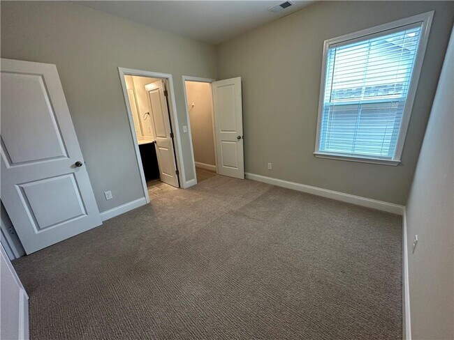 Building Photo - 42 Dalmer Dr