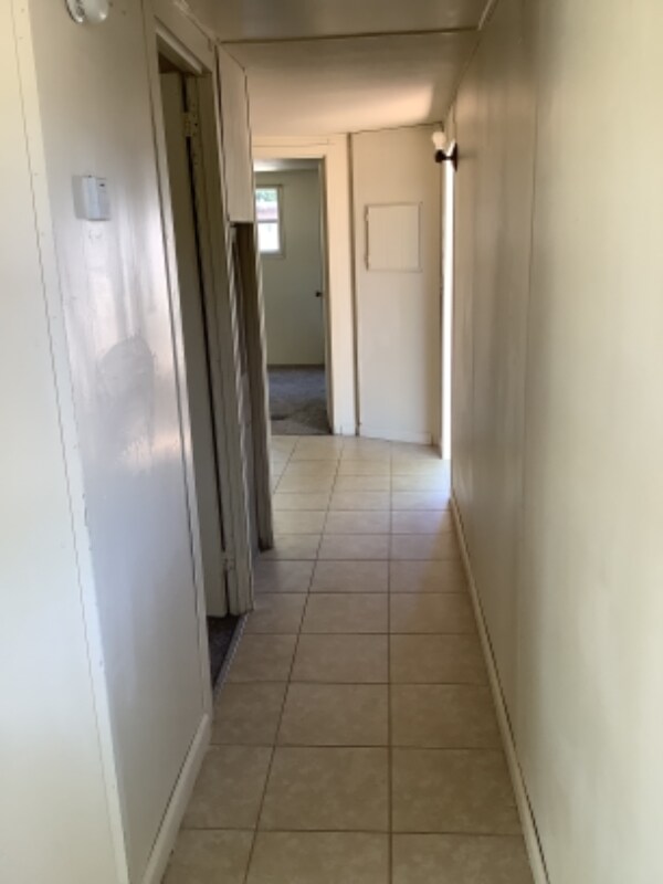 Building Photo - 6345 N Dona Ana Rd