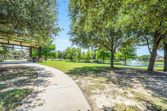 Building Photo - 28606 Rolling Ridge Dr