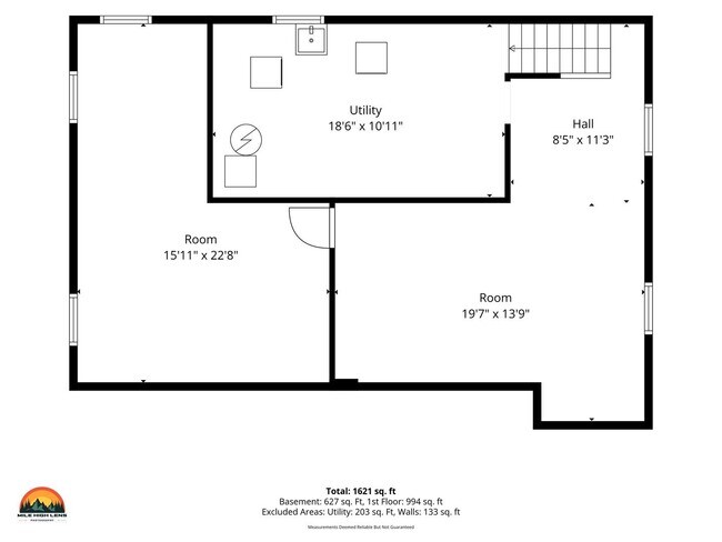 Building Photo - Spacious 3 Bedroom Home | 2 Bonus Rooms, Huge Yard & Detached 2-Car Garage