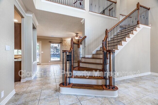 Building Photo - 1231 Via Belcanto