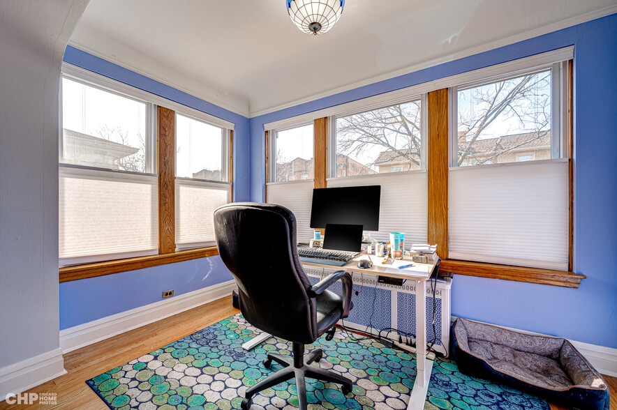 Building Photo - 4317 N Spaulding Ave