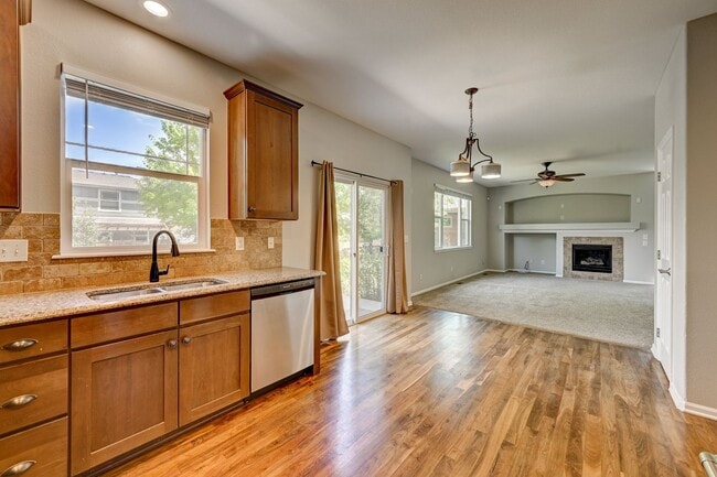 Building Photo - 5 bedroom, 4 bath home with 2 car attached garage