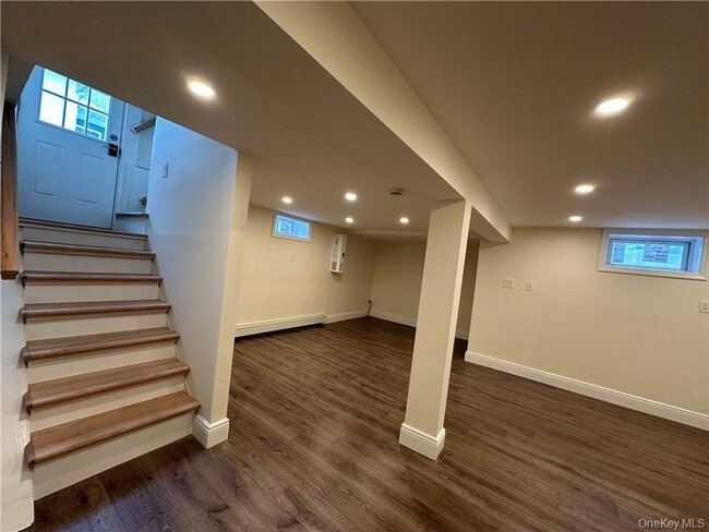 Building Photo - 69 Homestead Ave