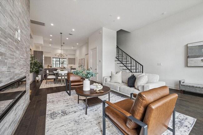 Building Photo - 5824 Winsome Ln